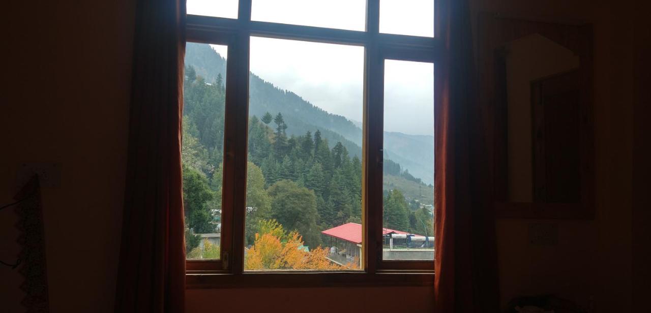 Rasta Cafe And Lodge Manali  Bagian luar foto