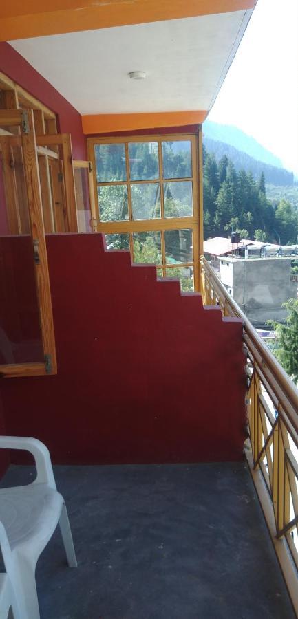 Rasta Cafe And Lodge Manali  Bagian luar foto
