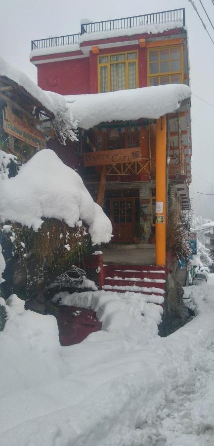 Rasta Cafe And Lodge Manali  Bagian luar foto