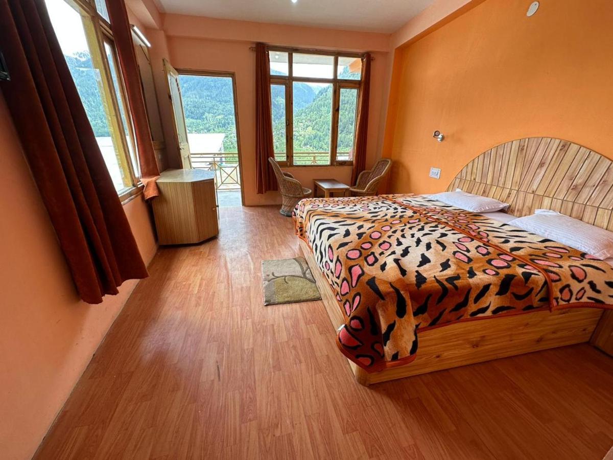 Rasta Cafe And Lodge Manali  Bagian luar foto